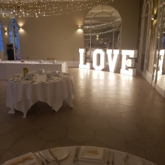 Wedding-Lights-at-Deer-Park-Hotel